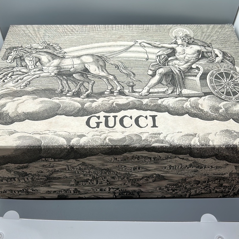 Gucci Ultrapace Athletic sneakers women’s 38.5. NIOB - Picture 10 of 14